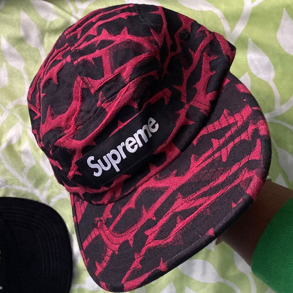 SUPREME VELVET CAMP CAP
